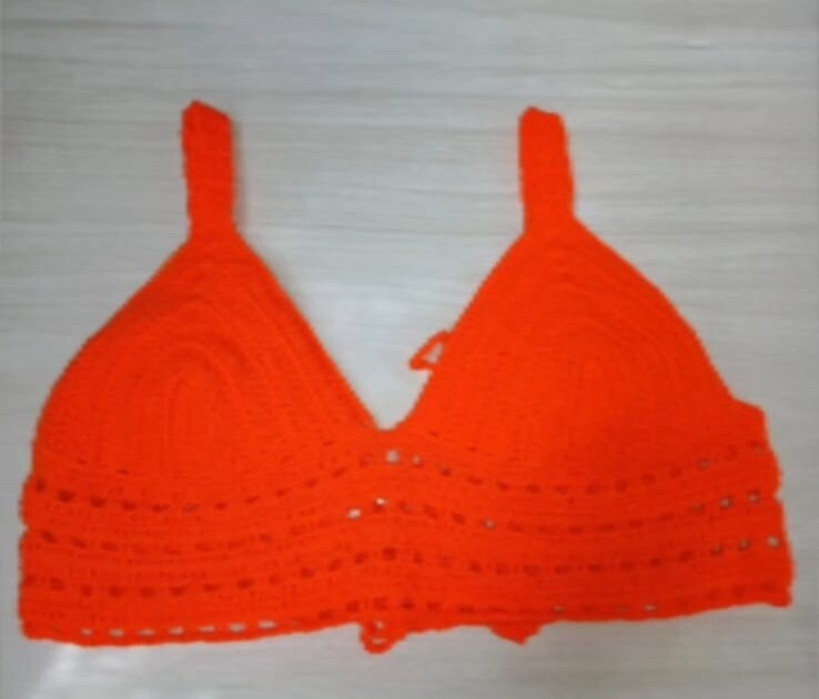 Top naranja tejido